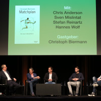 lit.COLOGNE 2018: Christoph Biermann, Chris Anderson, Hannes Wolf, Stefan Reinartz und Sven Mislintat (v.l.n.r.). © Ast/Jürgens