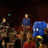 lit.COLOGNE 2019: Bernd Kohlhepp, André Gatzke und Kai Dorenkamp "Alle Finger aufgepasst!" Fingerspiele aus der Sendung mit dem Elefanten. ©Ast/Juergens