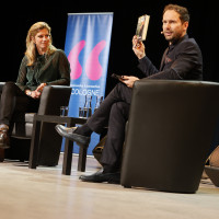 lit.COLOGNE 2023: Wer wollen wir sein? Für eine bessere Welt. Mit Maja Göpel, Mod.: Friedemann Karig ©Kai Schulz