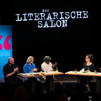 lit.COLOGNE 2025: 27.03.: Der literarische Salon – Abdelaziz Baraka Sakin. Mit Navid Kermani und Guy Helminger © Hieronymus Rönneper