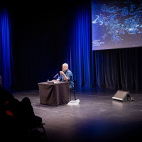 lit.COLOGNE 2025: 27.03.: „In einer Zeit vor der Schrift war unser Sternenhimmel ein Kino der Nacht.“ Raoul Schrott über die Sternenhimmel der Menschheit © Katja Tauber