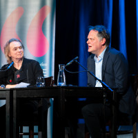 lit.COLOGNE 2025: 29.03.: Fluchtnovelle – Thomas Strässle und Elke Heidenreich erzählen von der Macht der Liebe gegen die Übermacht der Systeme ©Hieronymus Rönneper