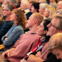 lit.COLOGNE 2026: 08.03. VA13 Köln - eine gute Idee? Carolin Kebekus, Frank Schätzing und Günter Wallraff Mod.: Katty Salié © Hieronymus Rönneper