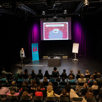 lit.COLOGNE 2026: 13.03. VA234 VorschulBuch: Benjamin Gottwald Hänky und die vier Megamonsterbanausen © Katja Tauber