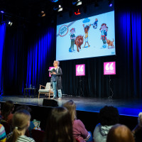 lit.COLOGNE 2026: 15.03. VA243: Silke Schellhammer – School of Talents. Mission 1: Achtung, Alien! © Hieronymus Roenneper