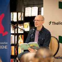 lit.COLOGNE 2026: 17.03. VA251 KlasseBuch: Markus Hennig Waschbär Willi Wunderquatsch © Katja Tauber