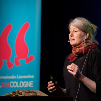 lit.COLOGNE 2026: 20.03. VA271 KlasseBuch: Gerda Raidt Klassenbuch - Wer gewinnt im Spiel des Lebens? © Katja Tauber