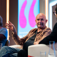 lit.COLOGNE 2026: About a Writer: Nick Hornby Mit Gerd Köster Mod.: Philipp Schwenke © Hieronymus Rönneper