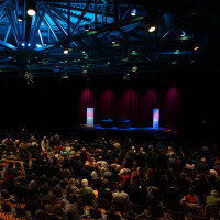 lit.COLOGNE 2026: 13.03. VA46 Umberto Eco und die Welt der Verschwörungen Mit Axel Milberg und Wolfgang M. Schmitt Konzept: Joachim Hoell © Hieronymus Rönneper