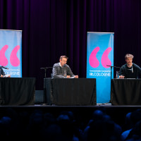 lit.COLOGNE 2026: 15.03. VA62: Supertypen! Ulrich Matthes, Albrecht Schuch und Tobias Rüther ergründen das Beste, was es gibt auf der Welt: die Männerfreundschaft © Hieronymus Roenneper