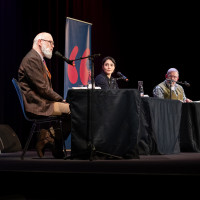 lit.COLOGNE 2026: 16.03. VA64 Als die Bergarbeiterfrau mit der türkischen Nachbarin ein Baklava - Pegah Ferydoni, Dietmar Bär und Thomas Böhm über die Vielfalt des Ruhrgebiets © Katja Tauber