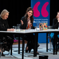 lit.COLOGNE 2026: 16.03. VA68  Alina Bronsky und Elke Heidenreich über Essen und Altern Mod.: Miryam Schellbach © Hieronymus Rönneper