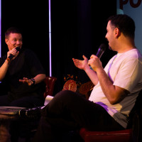 lit.COLOGNE POP 2026: 07.03. lit.COLOGNE POP - Samstag Evan Hugo Tepest mit „Sind Penisse real?“ Mod.:  Fikri Anıl Altıntaş © Ella Seeger